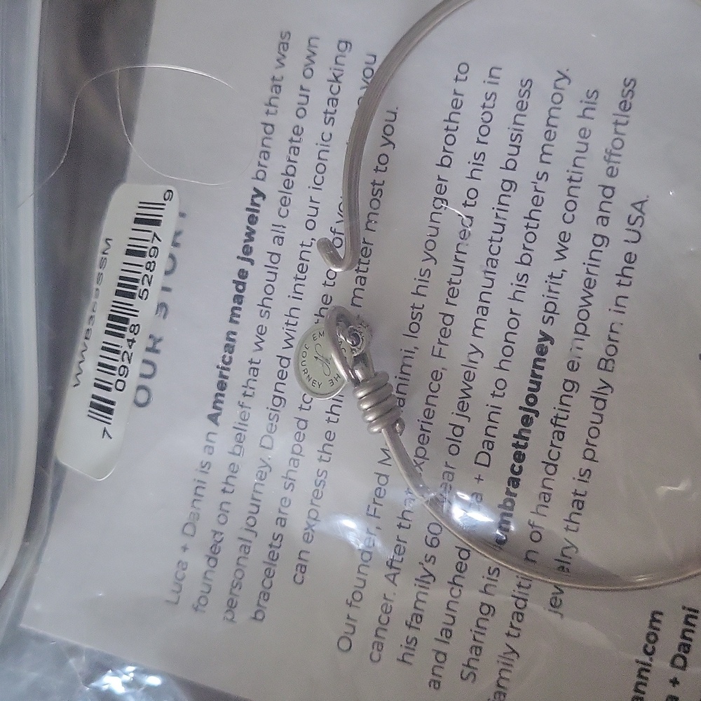 Luca+Danni duo wrapped new boxed petite size silver words bestie custom made - Picture 2 of 4